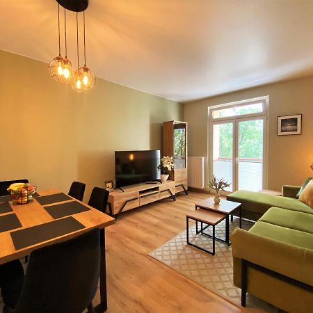 מילץ' Apartament Paradise מראה חיצוני תמונה