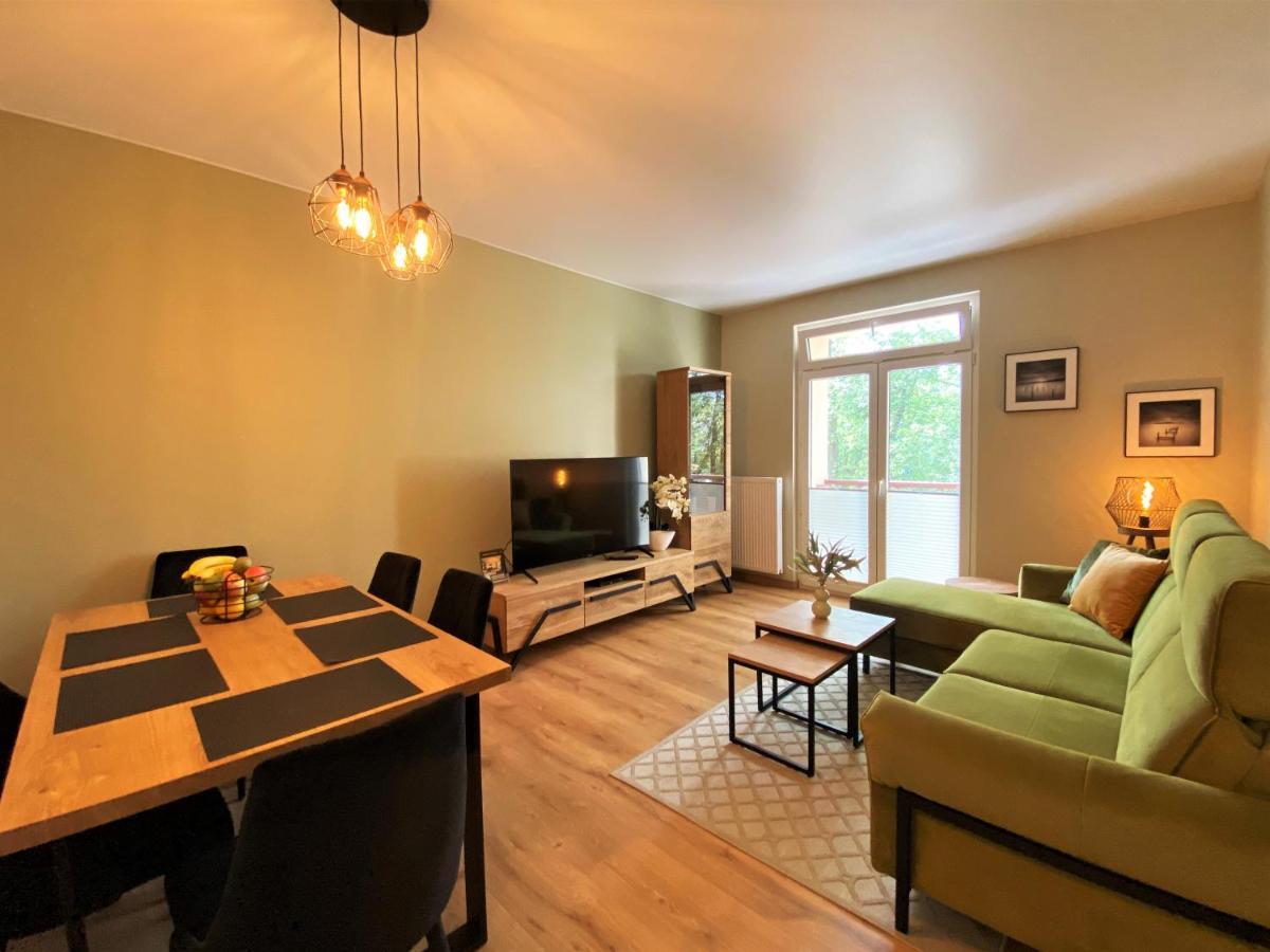 מילץ' Apartament Paradise מראה חיצוני תמונה